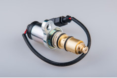 Регулюючий клапан Sanden PXE13/PXE16 L=101 mm до компресcора автокондиціонера