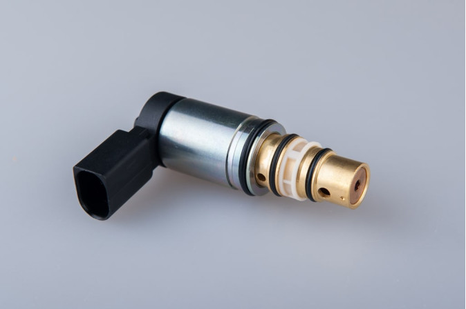 Регулюючий клапан Sanden PXE14, PXE16 L=78 mm до компресcора автокондиціонера