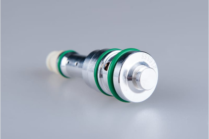 Регулюючий клапан Calsonic CWV616 / CWV618 L=69 mm до компресcора автокондиціонера