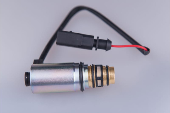 Регулюючий клапан SANDEN PXE16/PXE13 L=72 mm до компресcора автокондиціонера