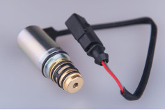 Регулюючий клапан SANDEN PXE16/PXE13 L=72 mm до компресcора автокондиціонера